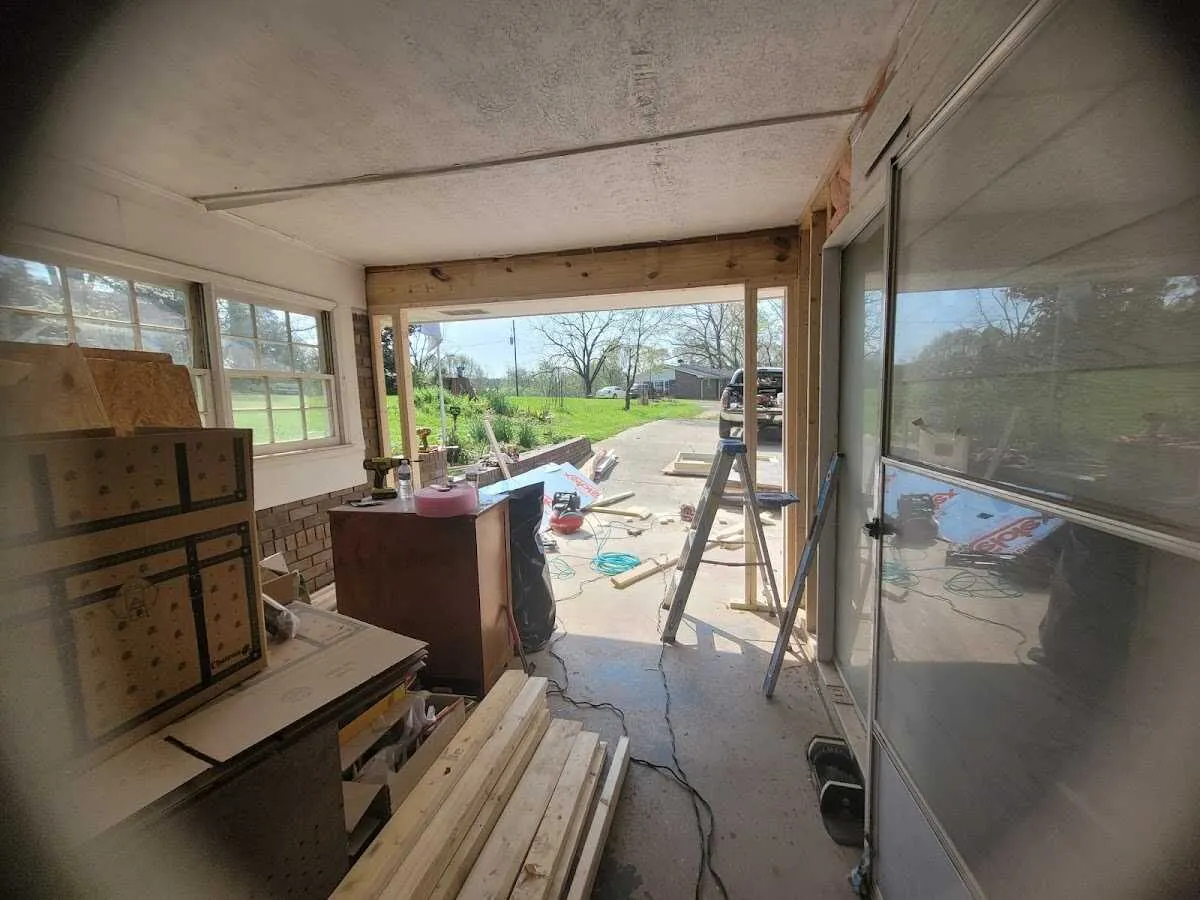 Air movers and dehumidifier for Drying & Dehumidification in Central City